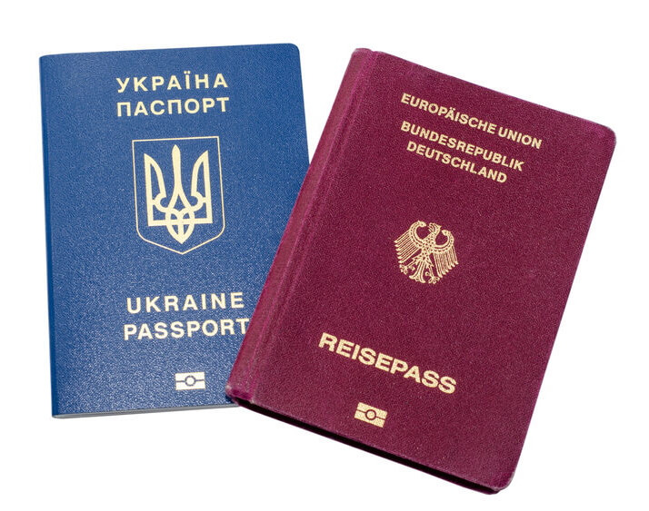 Ukrainischer und Deutscher Pass - Übersetzung von Ausweisdokumenten, Zeugnissen, Arbeitserlaubnis